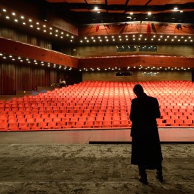 Les coulisses du théâtre de Novi Sad